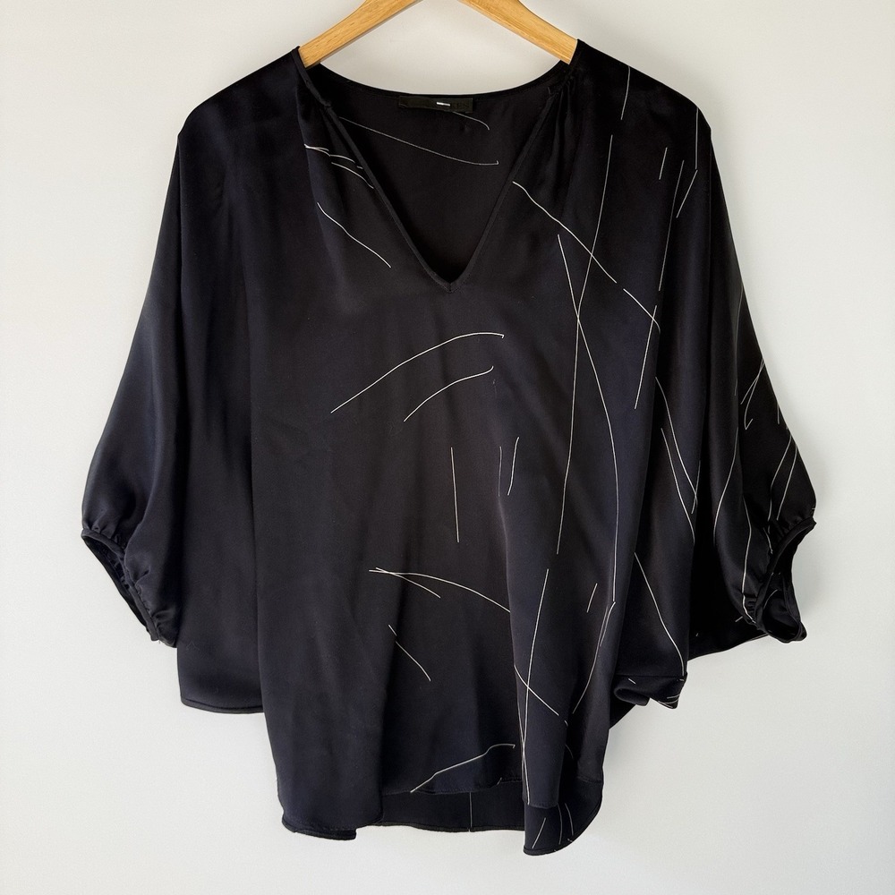 KES 100% Silk Blouse Women's S Black Abstract V-Neck Kimono Sleeve $395